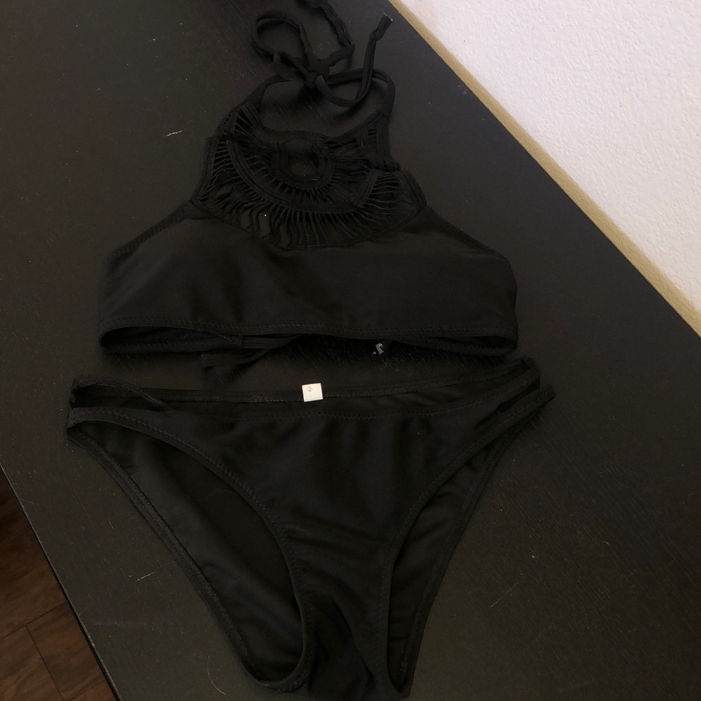 Black bikini!